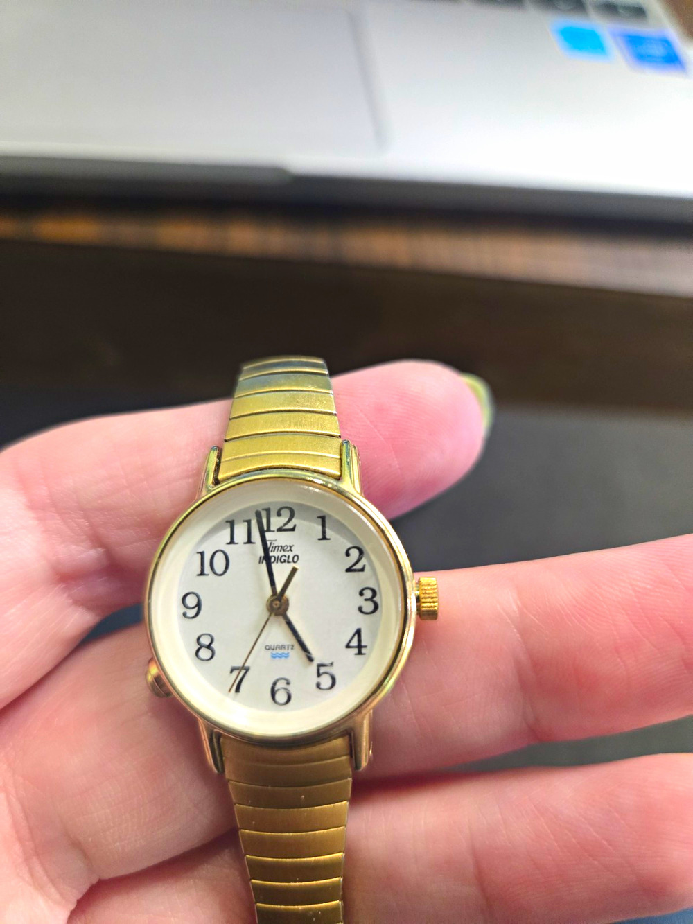 Timex Indiglo Women's Quartz Gold Tone Expansion Bracelet Vintage 90s Works